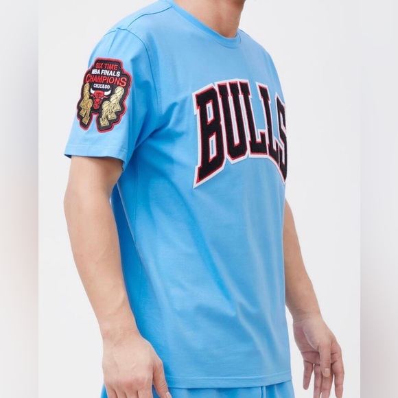 PRO STANDARD CHICAGO BULLS PRO TEAM SHIRT (BCB151539)light blue - Picture 2 of 4
